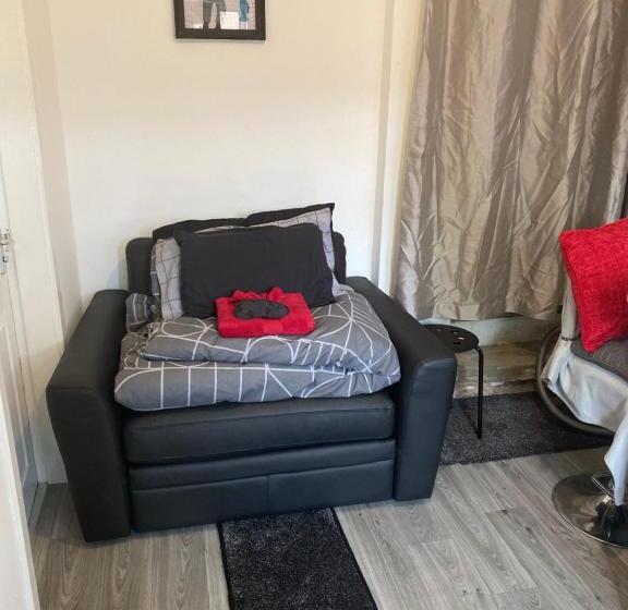 Limpenny Garden Flat