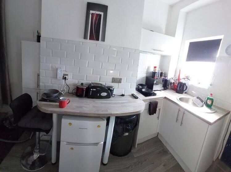 Limpenny Garden Flat