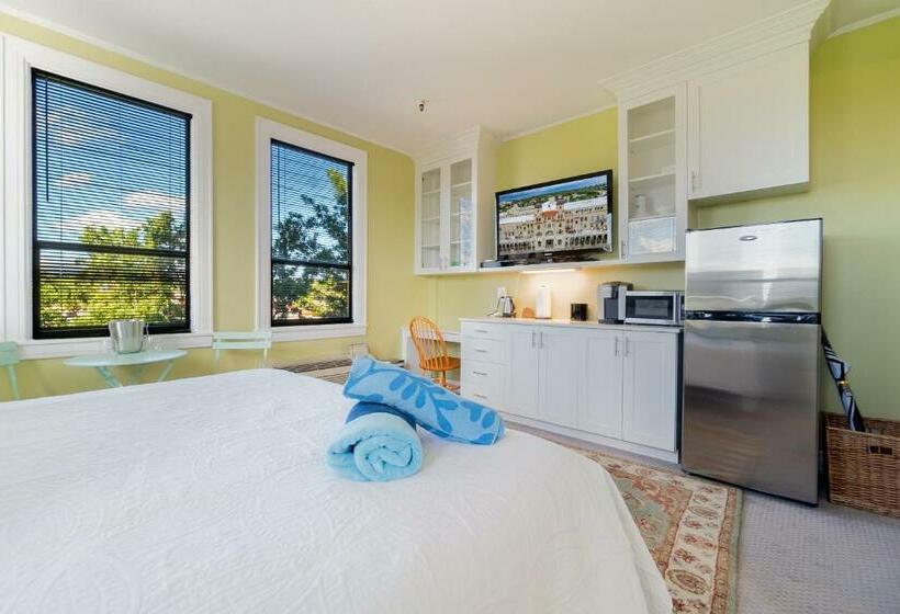 Palm Beach Island Condominiums