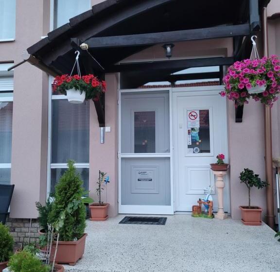 ペンション Anda Vendégház