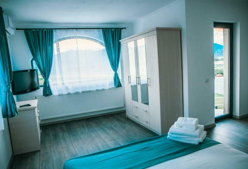 פנסיון Casa Ducu