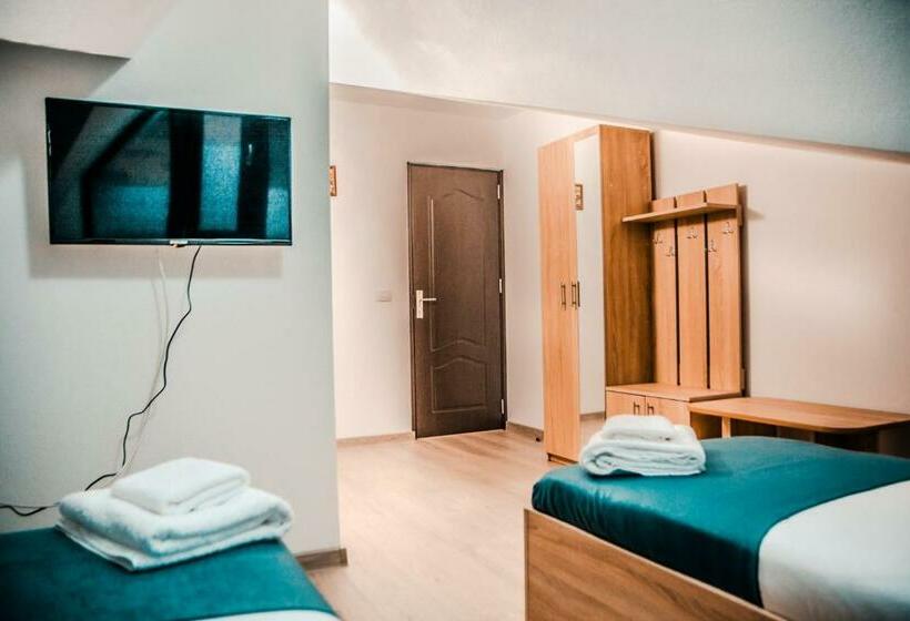 פנסיון Casa Ducu