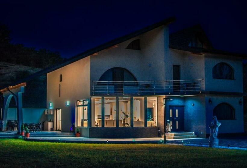 פנסיון Casa Ducu