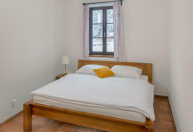 膳宿费 Dvůr Lískový Vrch