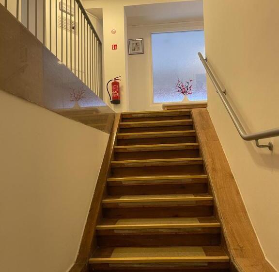 Пансион Gîtes Sax 1