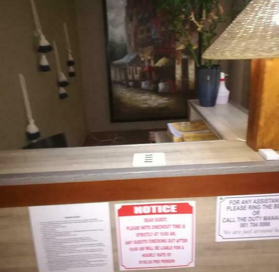 بنسيون Harties Lake House   10 Sleeper Hartbeespoort Dam