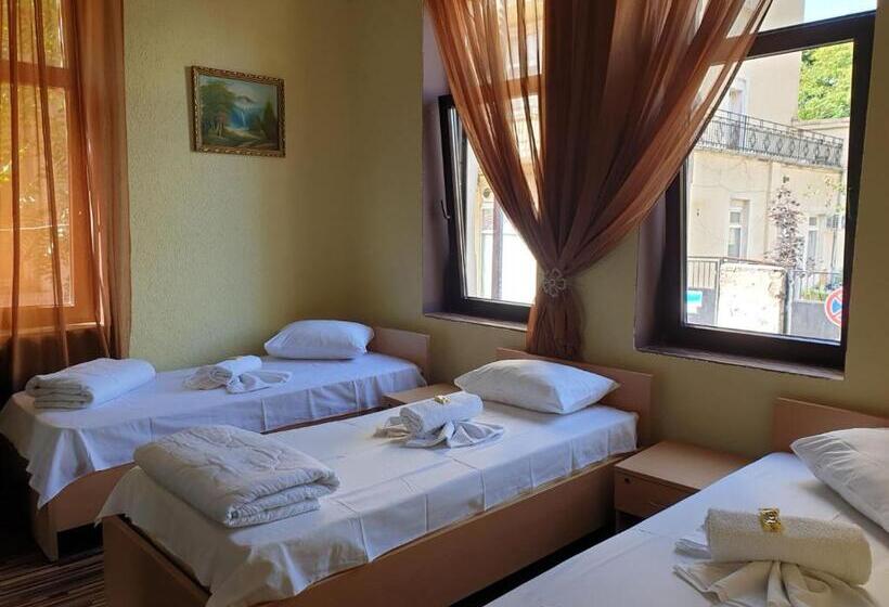 بنسيون Km!sofia   стаи за гости