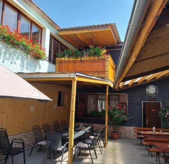 פנסיון Penzion U šmídů Náměstí