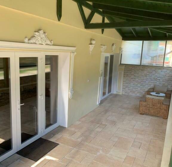 פנסיון The Jakuzzi Room Miskolctapolca