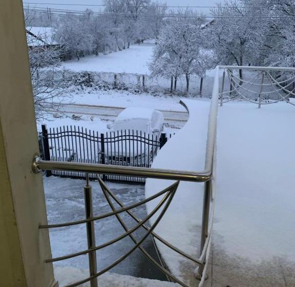 ペンション Vila  Melissa Cazare