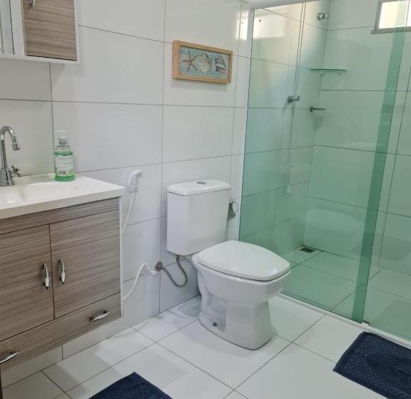 Relaxe Na Banheira De Hidromassagem Com Vista Mar