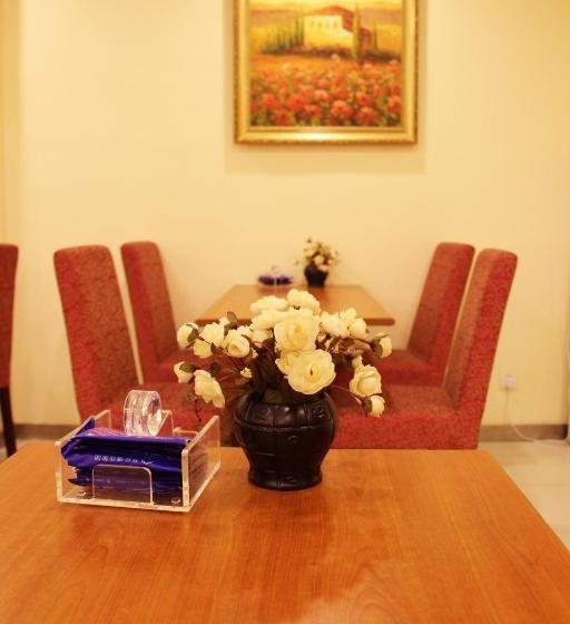 Hotel Hanting  Urumqi Railway Station Branch