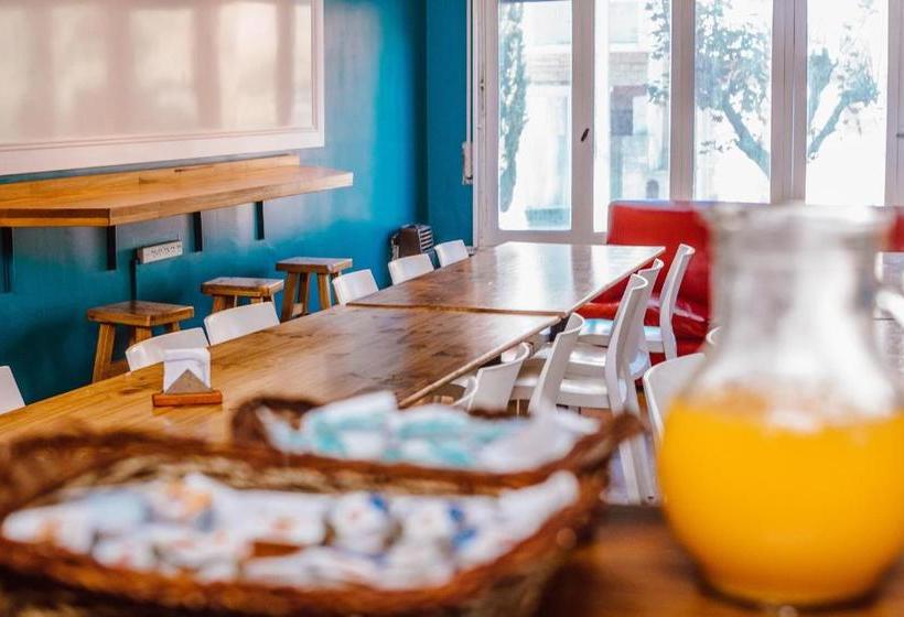 Hostel Playa Grande Suites