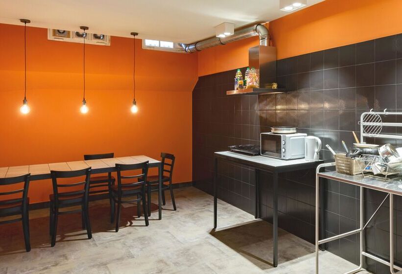 酒店 a&o Stuttgart City