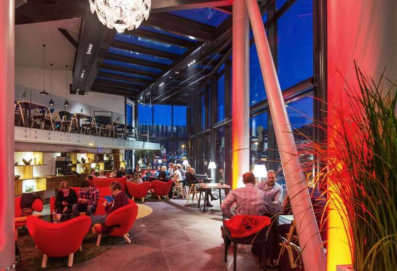 Clarion Hotel The Edge