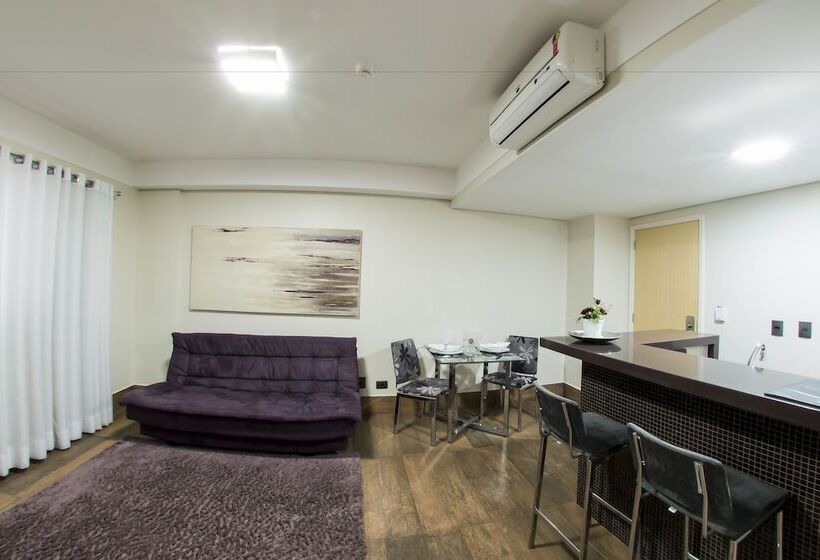 בית מלון כפרי Estoril