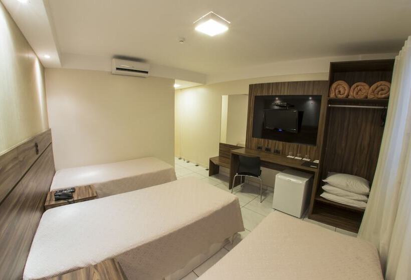 בית מלון כפרי Estoril