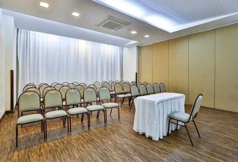 בית מלון כפרי Flat Beach Class Executive