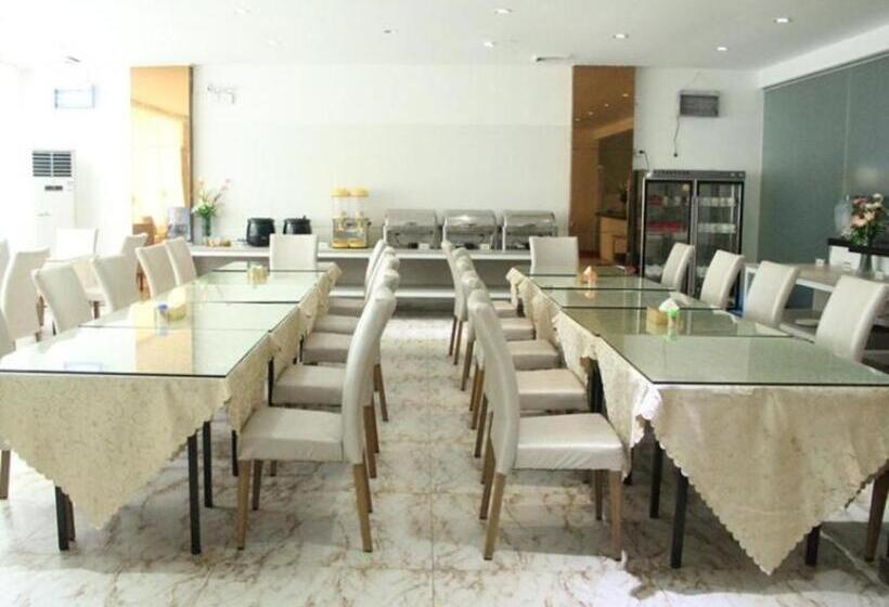 호텔 Greentree Inn Guangzhou Panyu Bus Station Business
