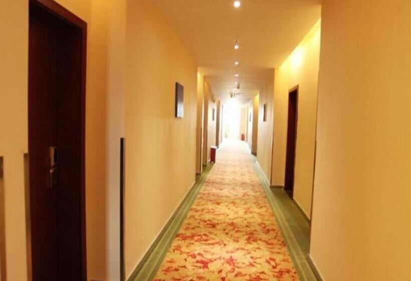 호텔 Greentree Inn Guangzhou Panyu Bus Station Business