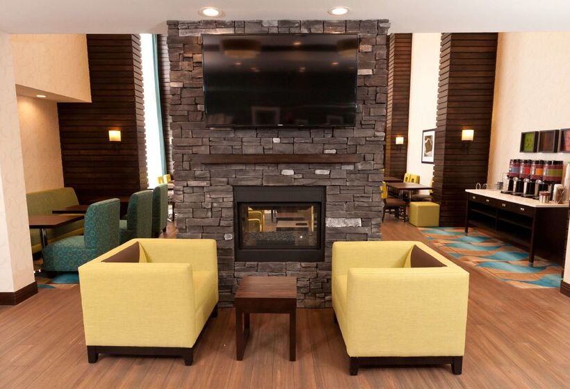 בית מלון כפרי Hampton Inn & Suites By Hilton Regina East Gate