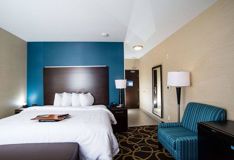 هتل Hampton Inn & Suites By Hilton Regina East Gate