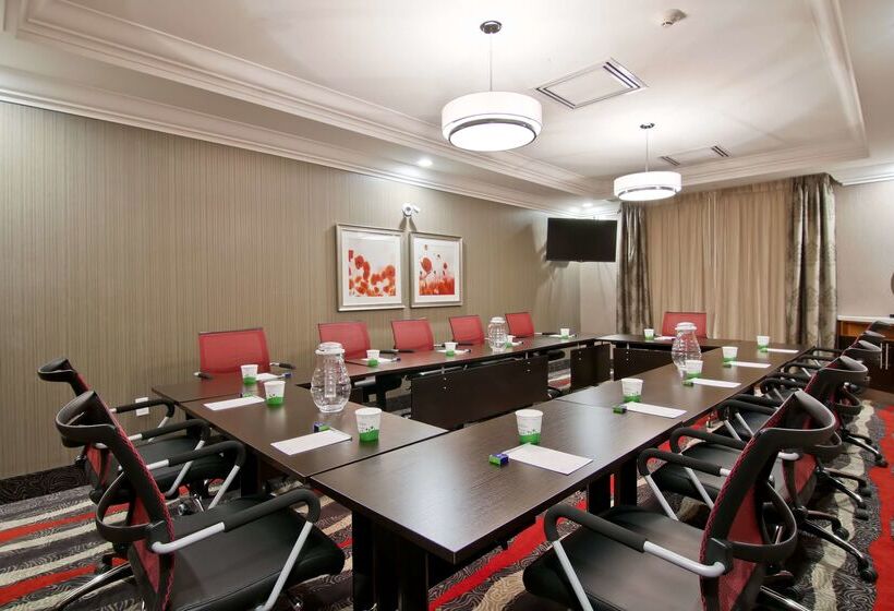 فندق Hampton Inn & Suites By Hilton Toronto Markham