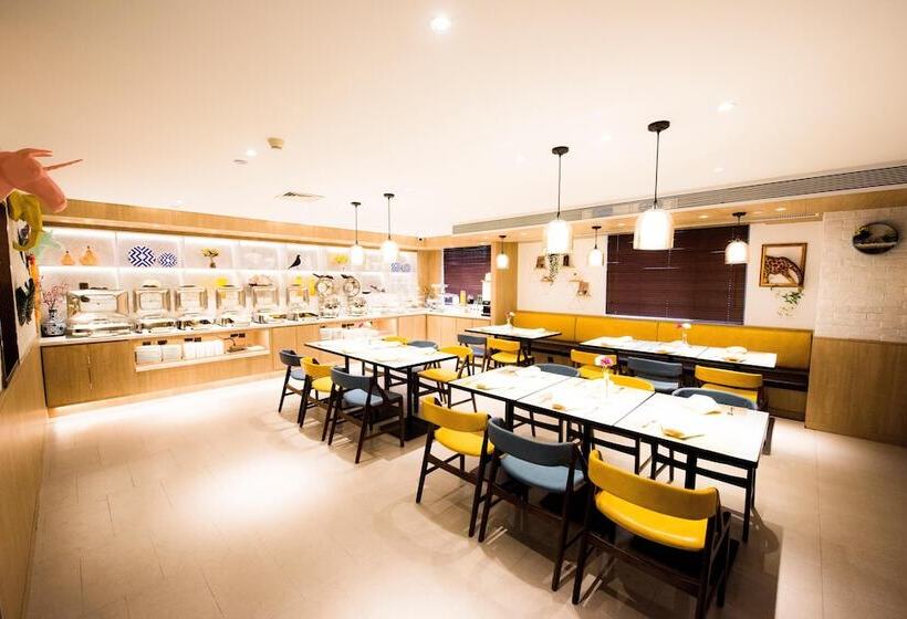 Hotel Hanting Express Beijing Workers  Stadium