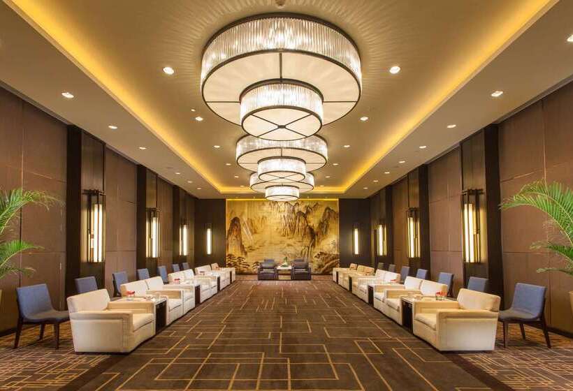 Отель Hilton Changzhou