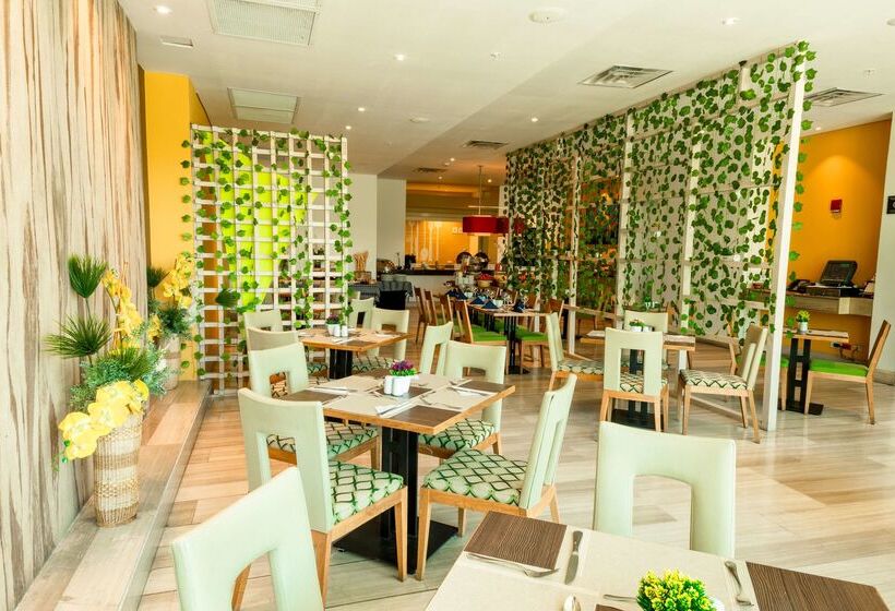 هتل Hilton Garden Inn Barranquilla