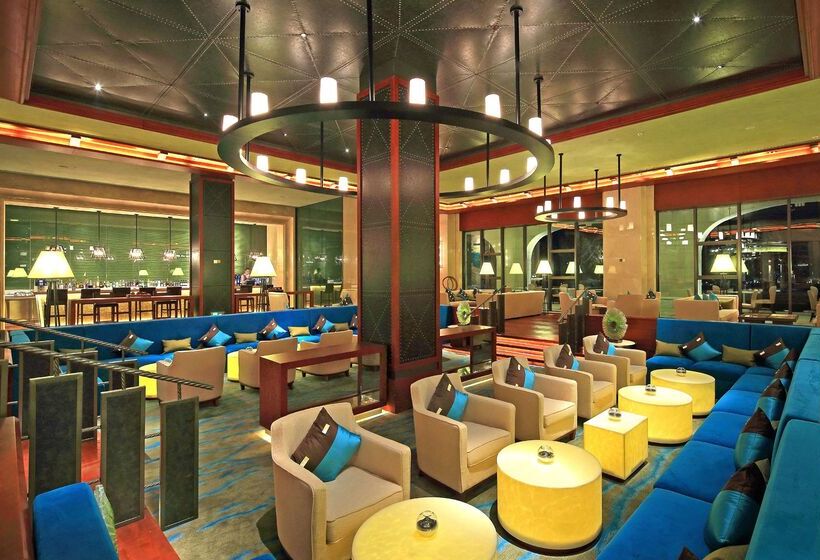 酒店 Hilton Qingdao Golden Beach