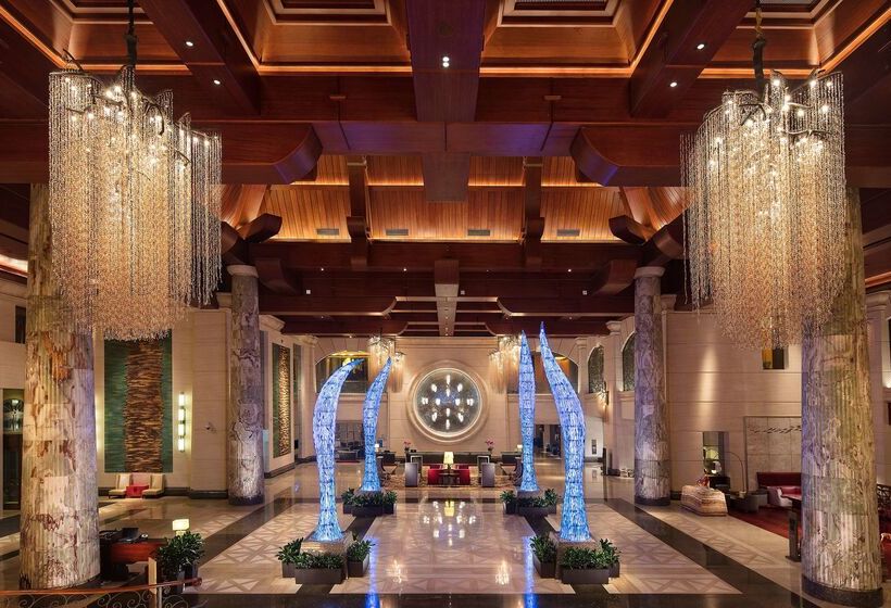 酒店 Hilton Qingdao Golden Beach