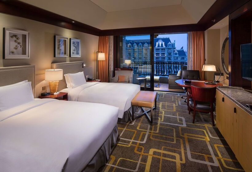 酒店 Hilton Qingdao Golden Beach