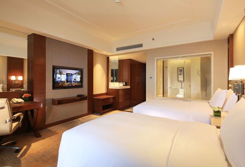 酒店 Hilton Qingdao Golden Beach