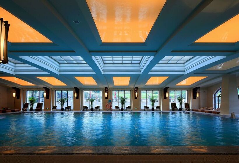 酒店 Hilton Qingdao Golden Beach