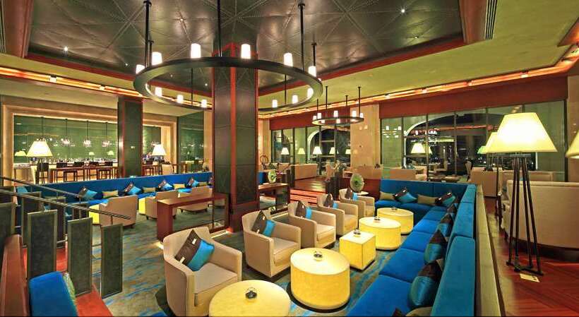 酒店 Hilton Qingdao Golden Beach