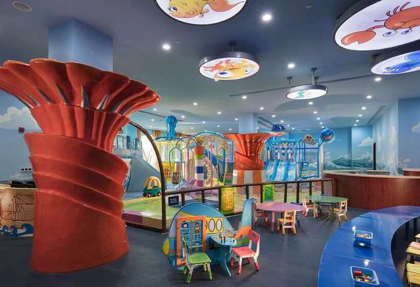 酒店 Hilton Qingdao Golden Beach