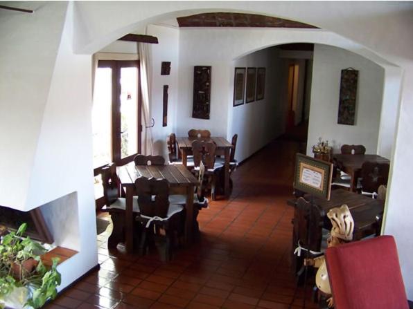 هتل Hostal de la Sierra del Tandil