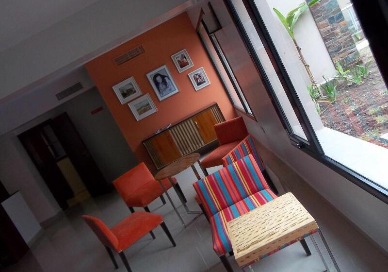 Howard Johnson Hotel Yerba Buena