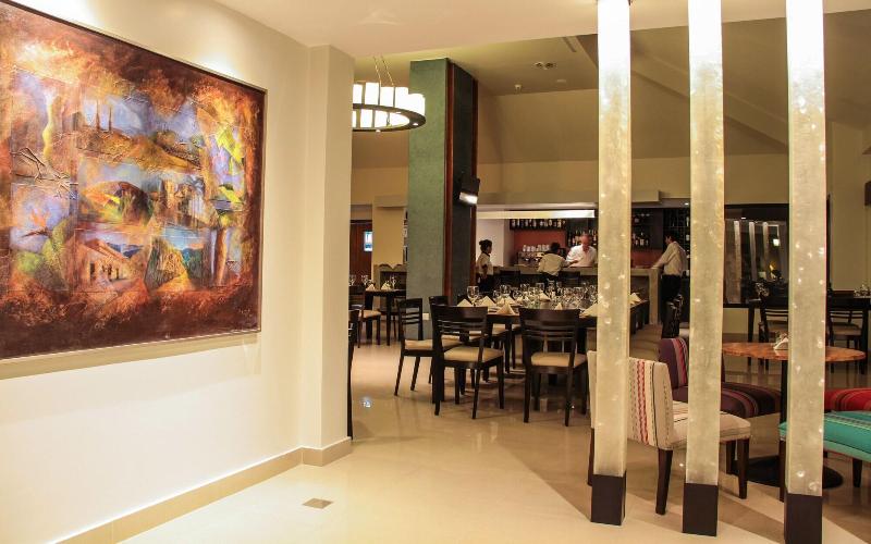 Howard Johnson Hotel Yerba Buena