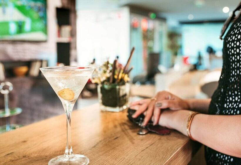 酒店 Ibis Casanearshore