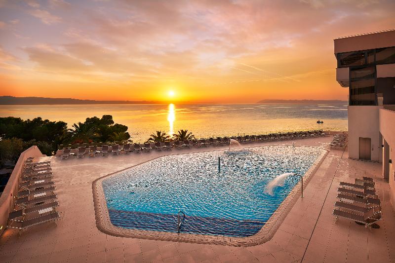 فندق Medora Auri Family Beach Resort