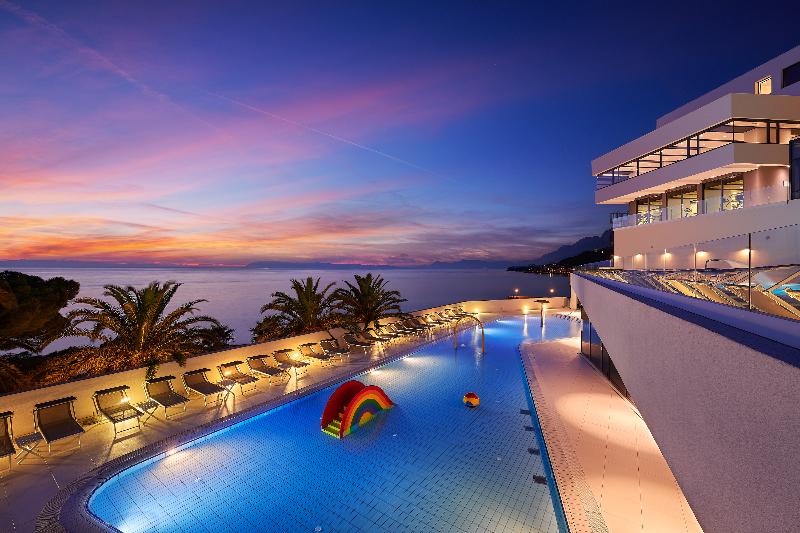 فندق Medora Auri Family Beach Resort