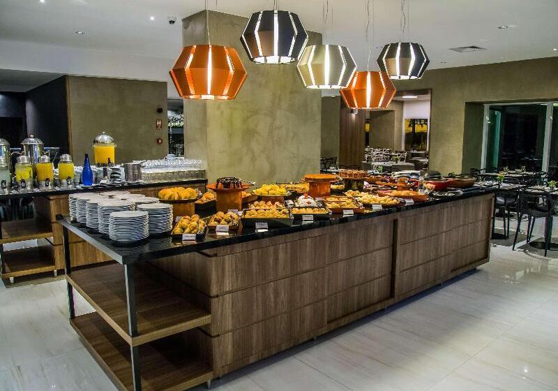 בית מלון כפרי Mercure Uberlandia Plaza Shopping