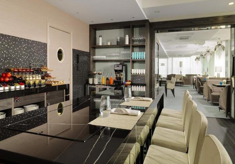 호텔 Novosibirsk Marriott