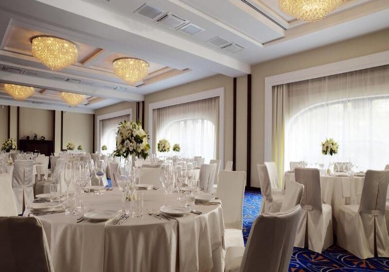 호텔 Novosibirsk Marriott