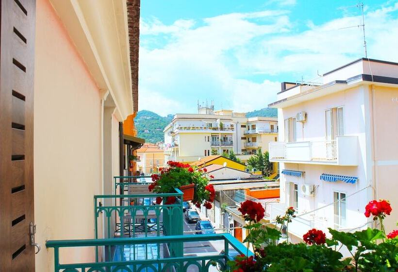 בית מלון כפרי Pisacane