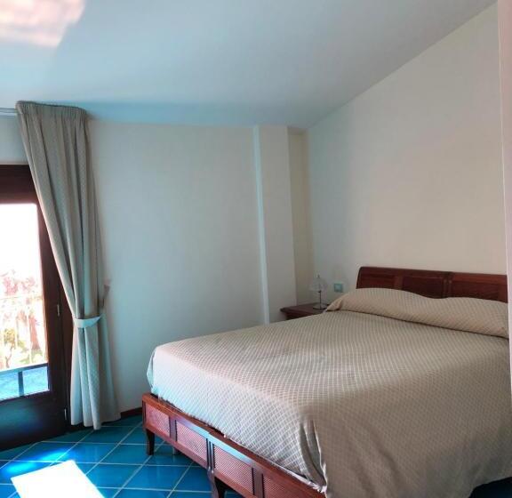 בית מלון כפרי Pisacane