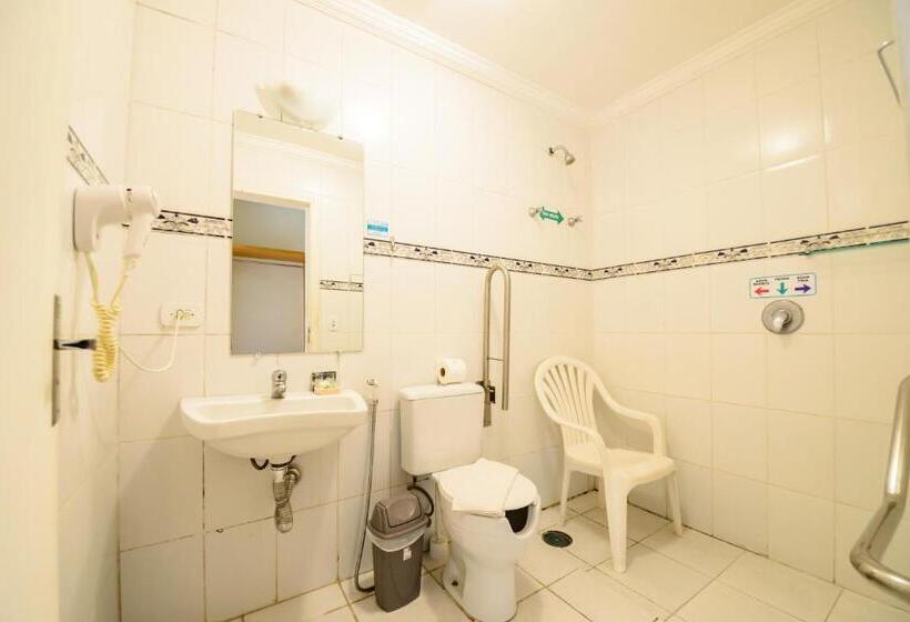 호텔 Pousada Parque Das Flores