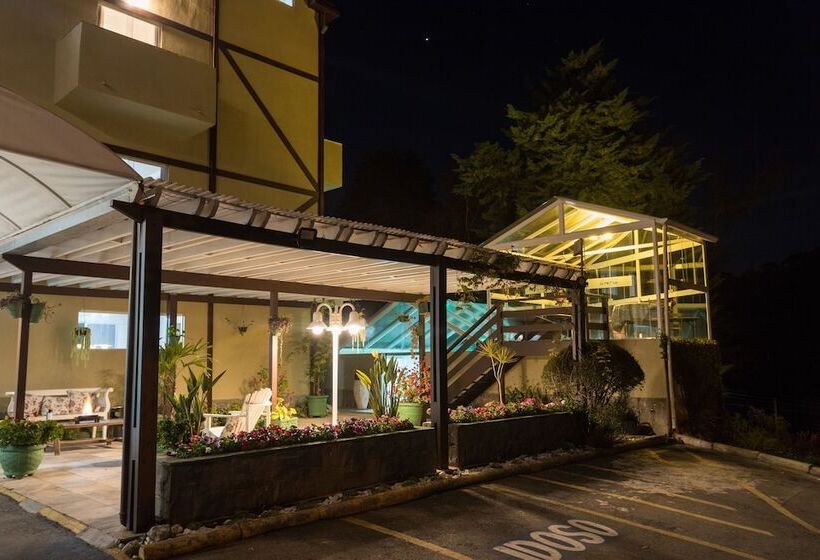 호텔 Pousada Parque Das Flores